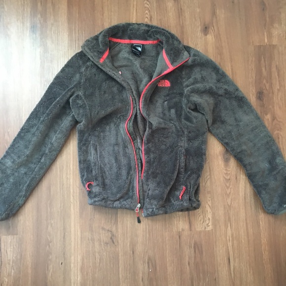 North face - Picture 2 of 5